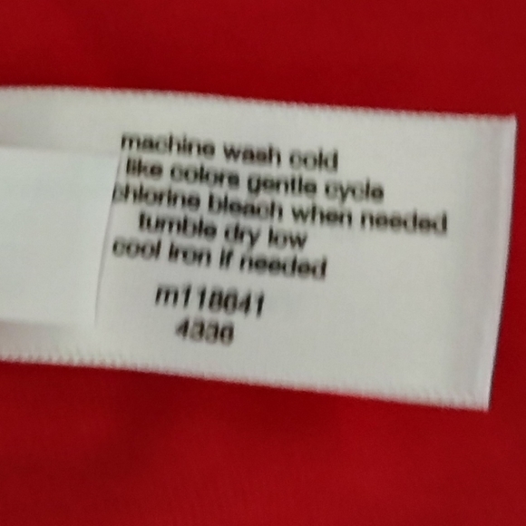 Lane Bryant Red V Neck Tank Top Size 26/28 NWT - Picture 4 of 4